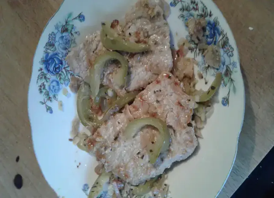Escalopes de veau à la fondue de poivron