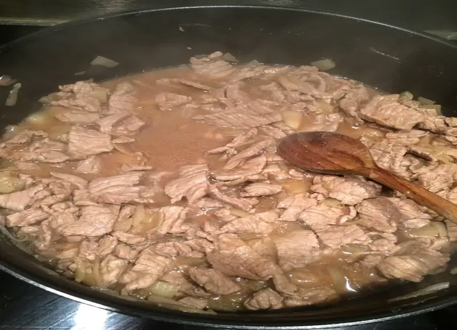 Sauté de boeuf aux nouilles (asiatique)