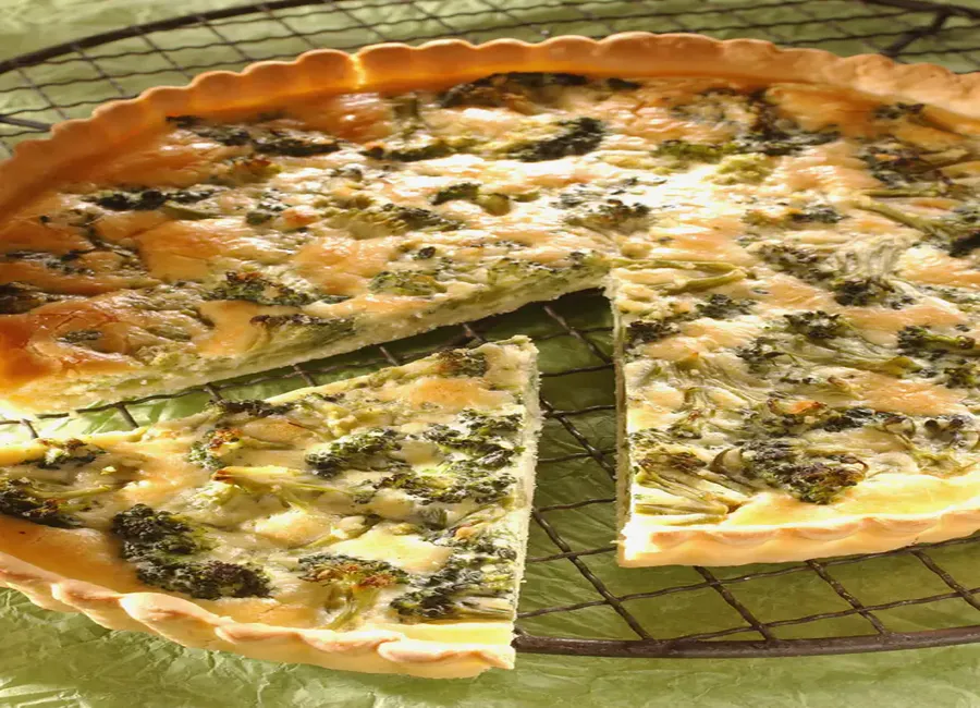 Tarte aux brocolis et à la poudre d'amandes
