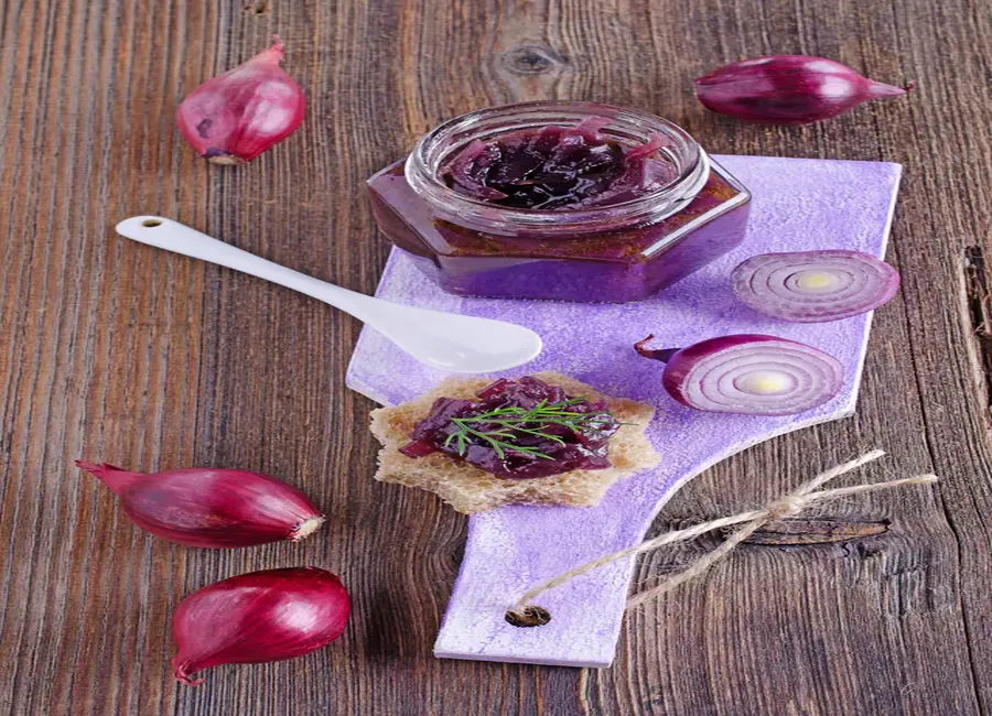 Confiture d'oignons rouges ultra simple