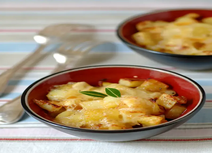 Pommes de terre gratinées au reblochon