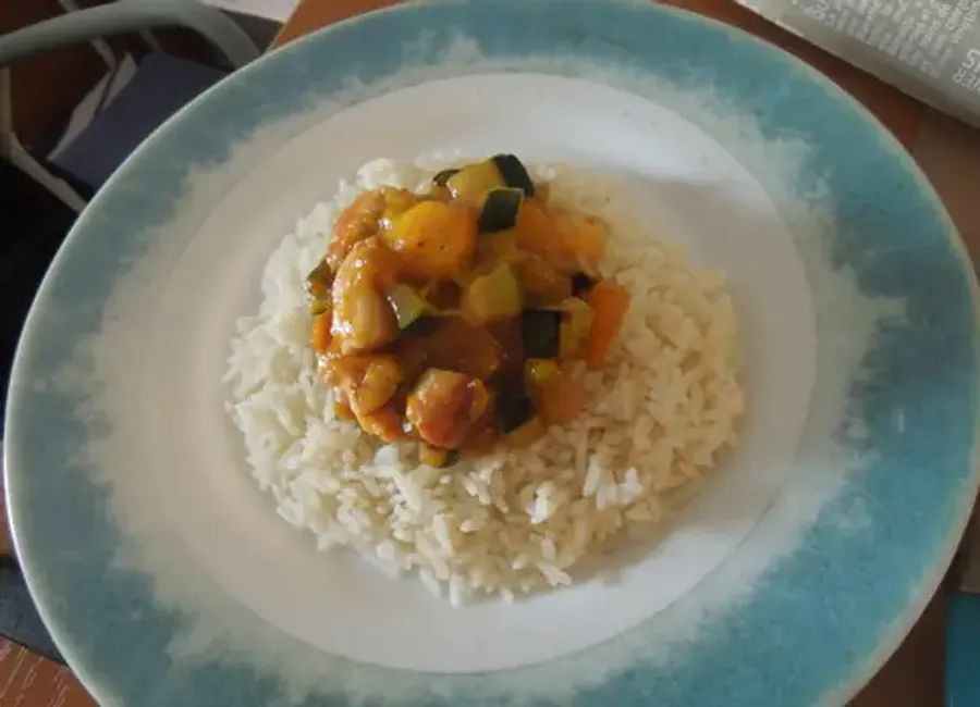 Poulet aux courgettes, mangue et miel