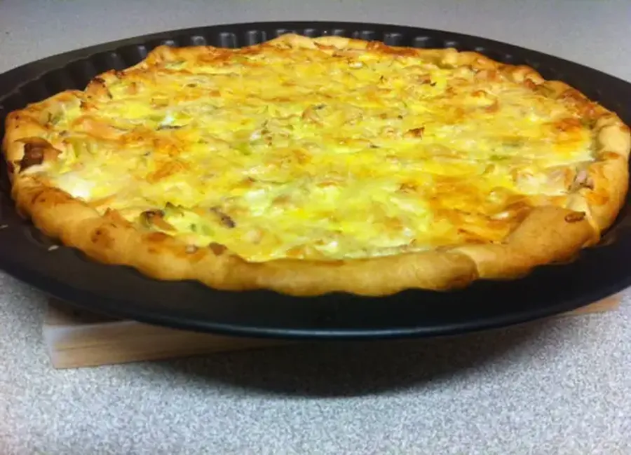 Tarte aux poireaux et au saumon frais