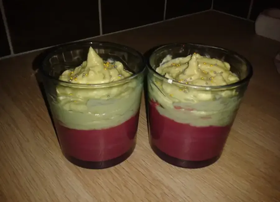 Mousse d'avocat et crème de betterave