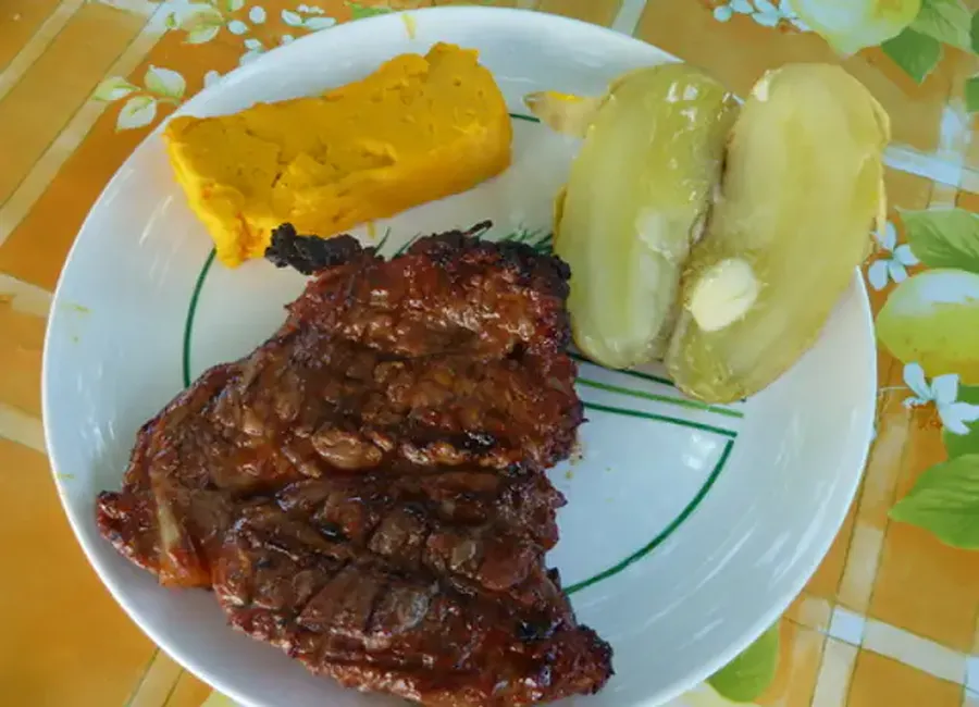 Délicieuses côtes de porc marinées