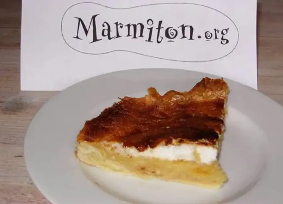 Tarte aux pommes meringuée