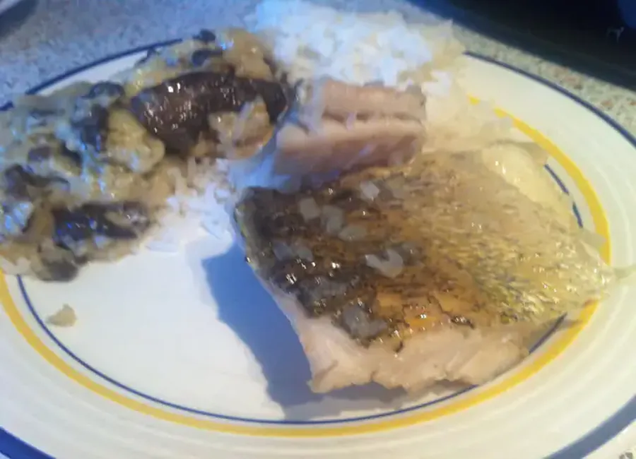 Filets de sandre au riesling et champignons