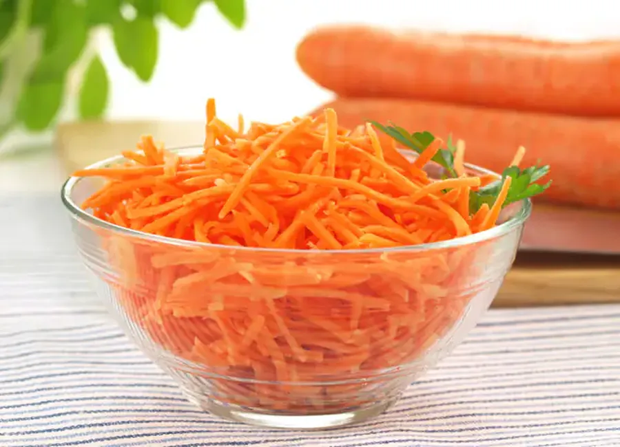 Carottes râpées au citron et au sucre (pologne)