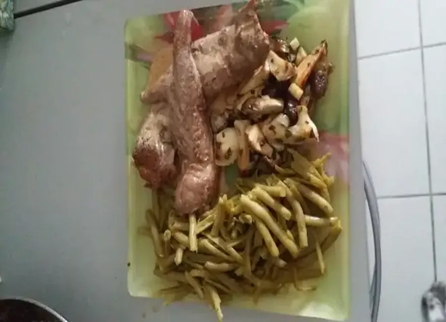 Aiguillettes de canard au paprika et poêlée de cèpes