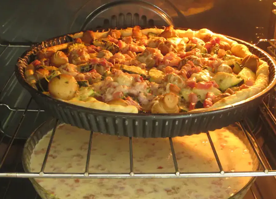 Tarte à la courgette et aux légumes