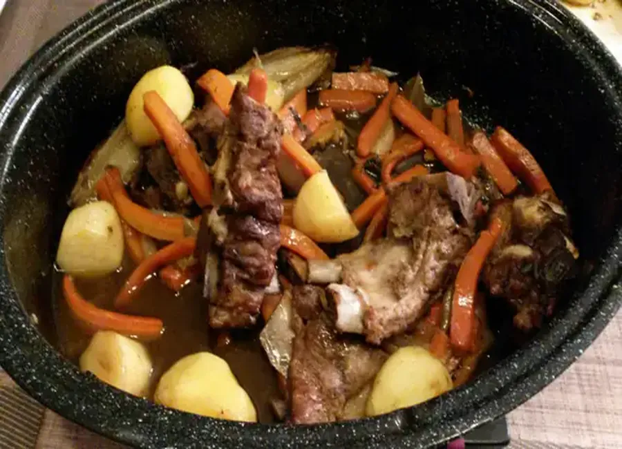 Fricassée de porc au vin blanc