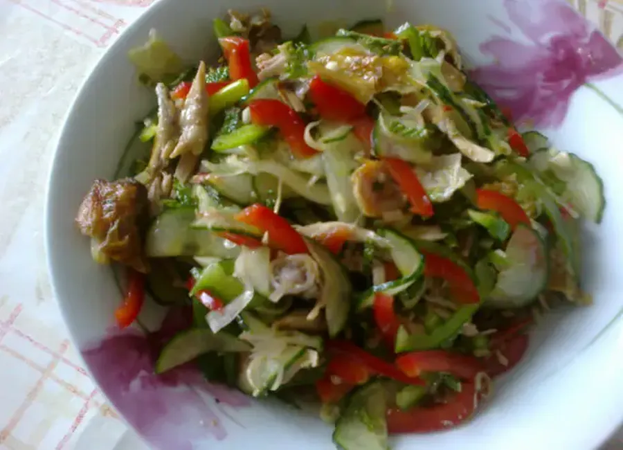 Salade cambodgienne au poulet