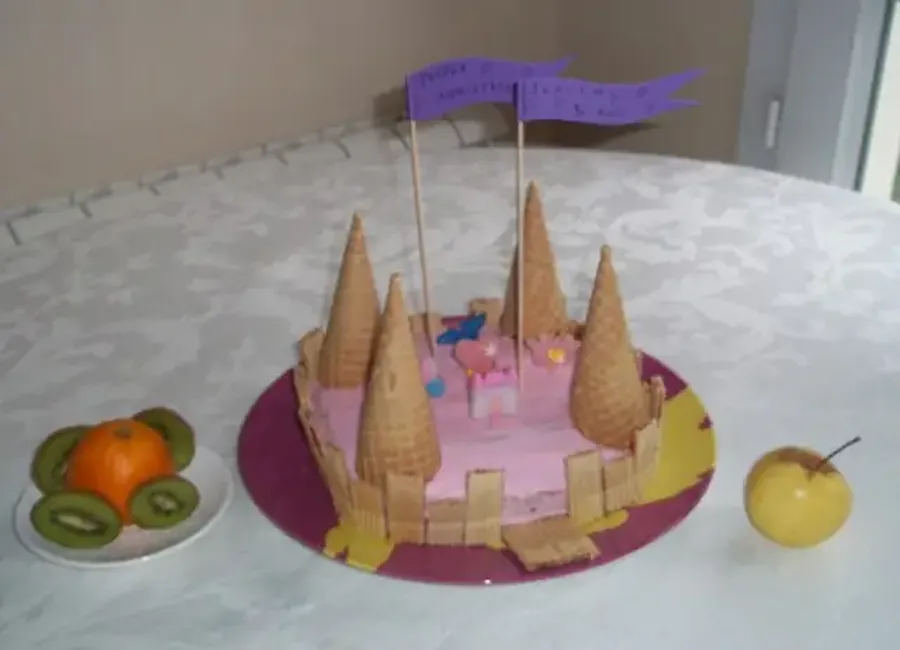 Décoration château de princesse pour gâteau d'anniversaire