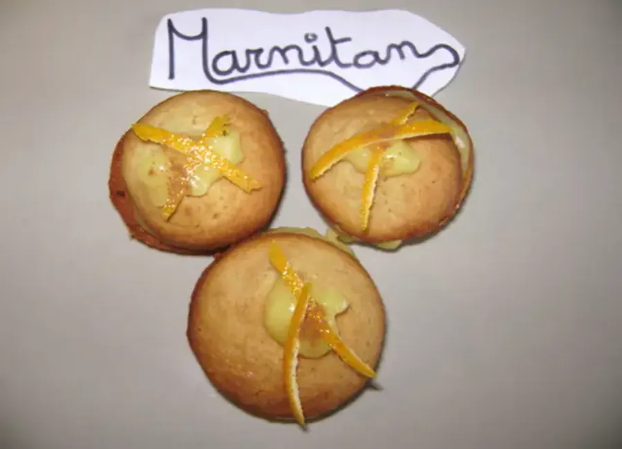 Whoopies à la pâte d'amandes, et à la creme à l'orange