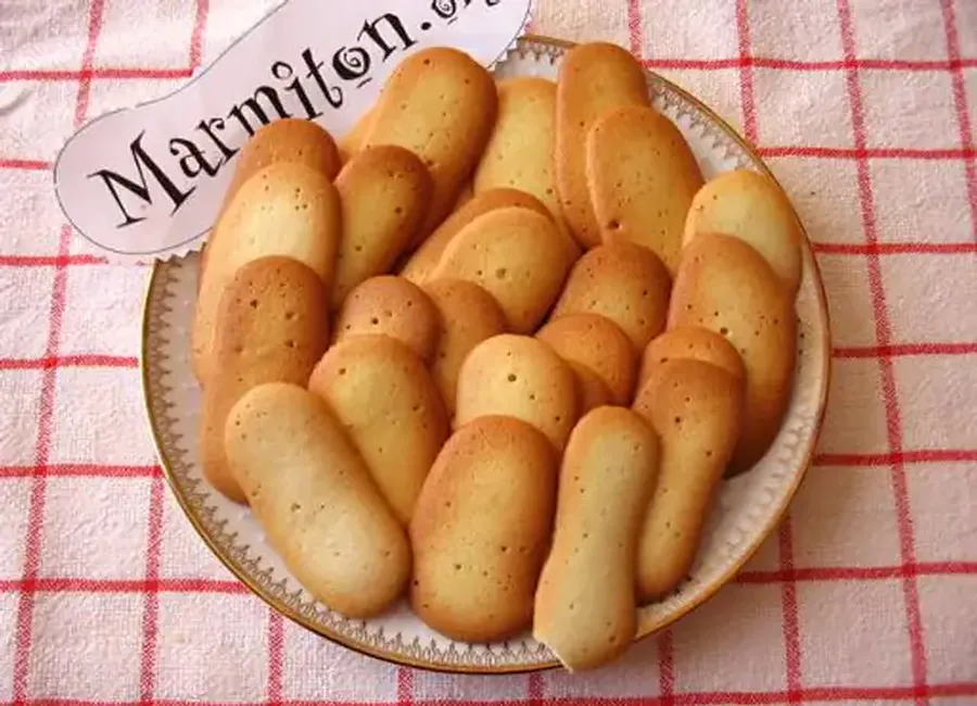 Langues de chat croustillantes