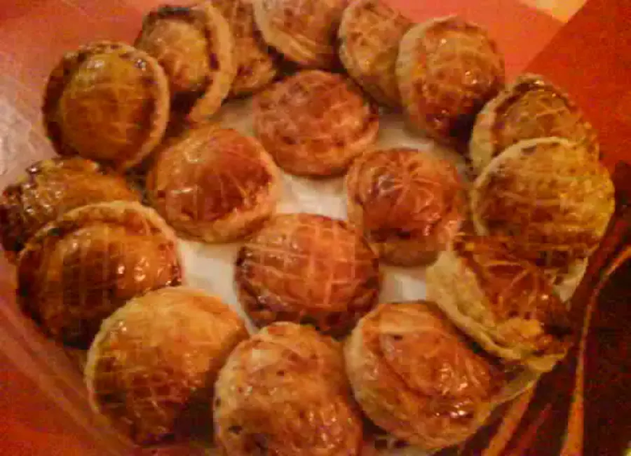 Petits patés antillais