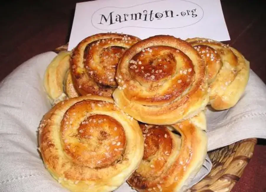 Kanelbullar (pains suédois à la cannelle)