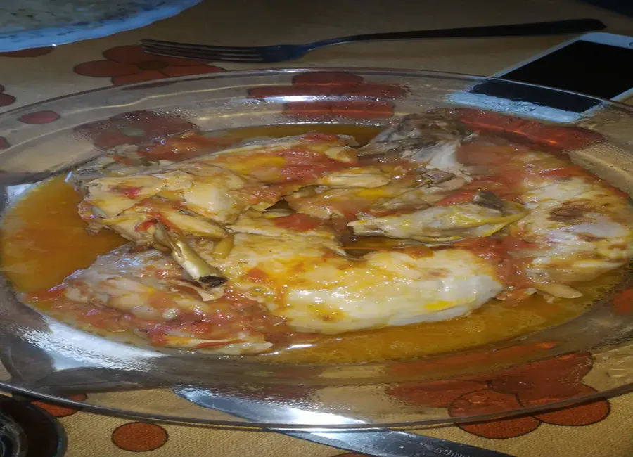 Pilons de poulet à la sauce tomate