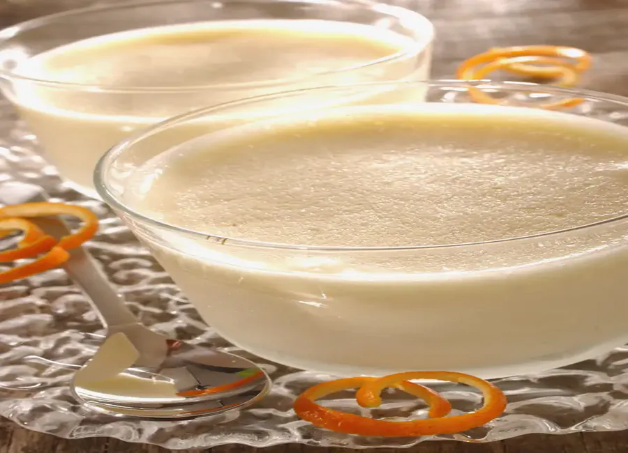 Mousse glacée à la liqueur d'orange