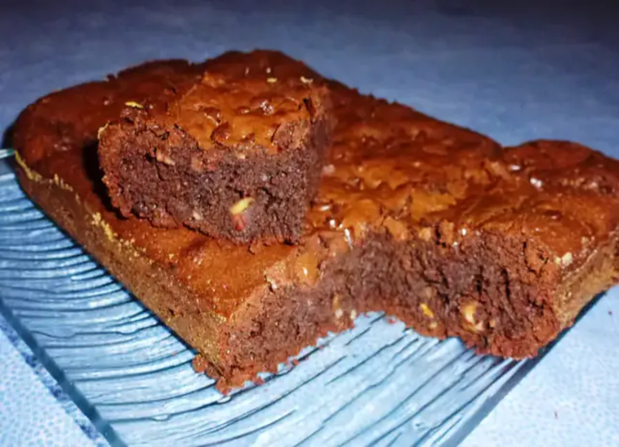 Brownie aux noisettes entières (rapide)