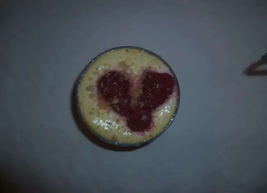 Tiramisu aux framboises et aux fraises