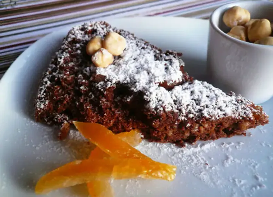 Gâteau chocolat noisettes et orange confite