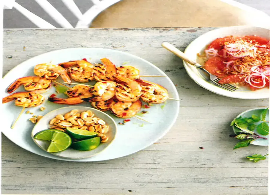 Brochettes de crevettes au citron vert et à la menthe