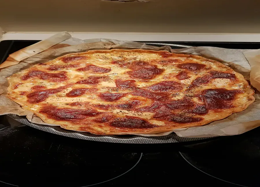 Tarte à la tomate, moutarde, mozzarella et chèvre
