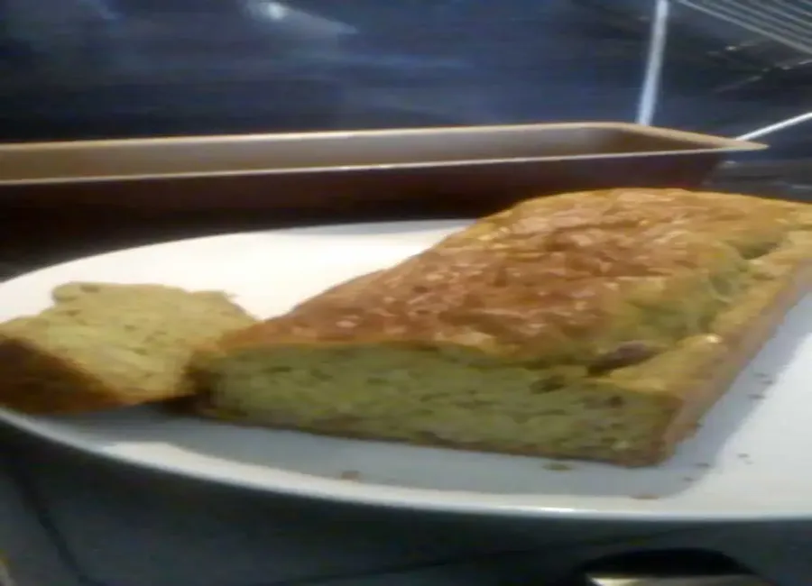 Cake pesto jambon