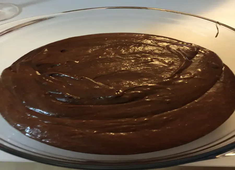 Mousse au chocolat et aux noisettes