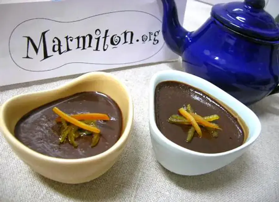 Petites crèmes chocolat intense et mandarine