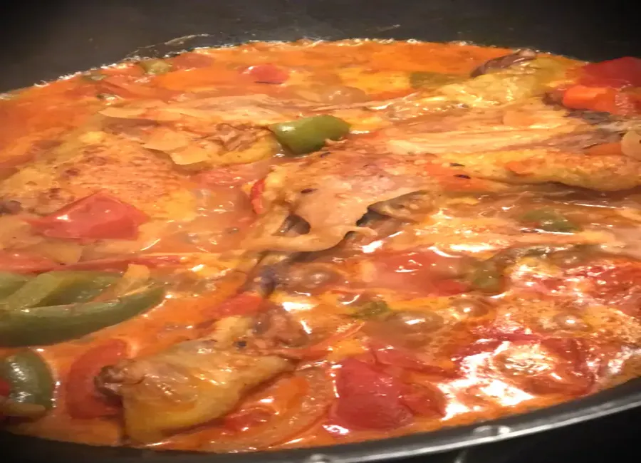 Poulet au paprika à la hongroise