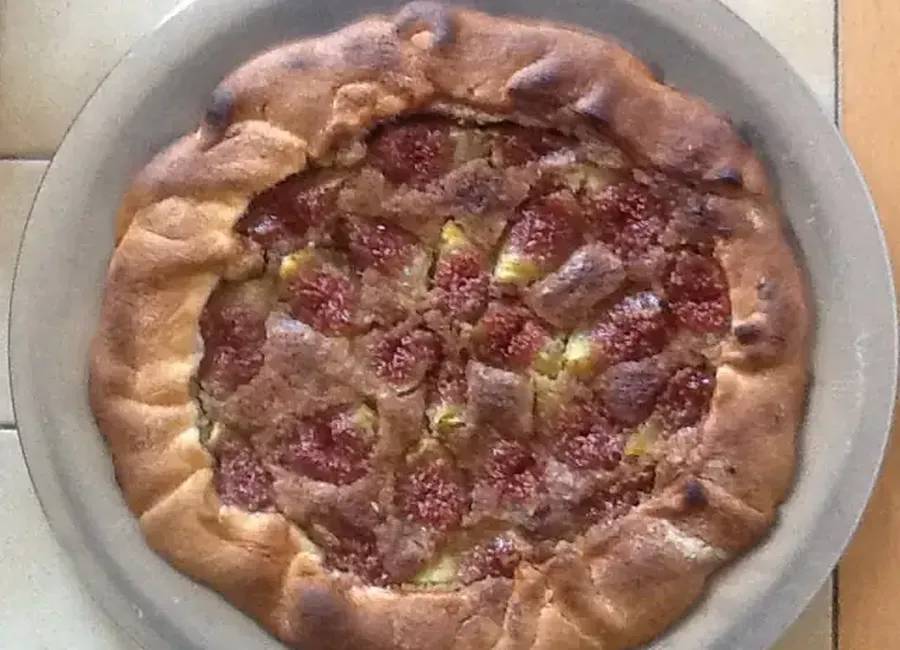 Tarte aux figues et aux pignons de pin