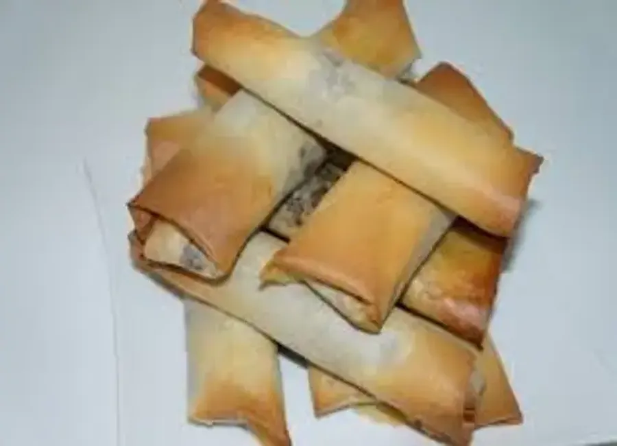 Kinder bueno en feuilles de brick