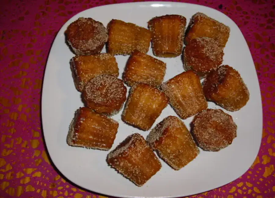 Cannelés à la cannelle et au miel