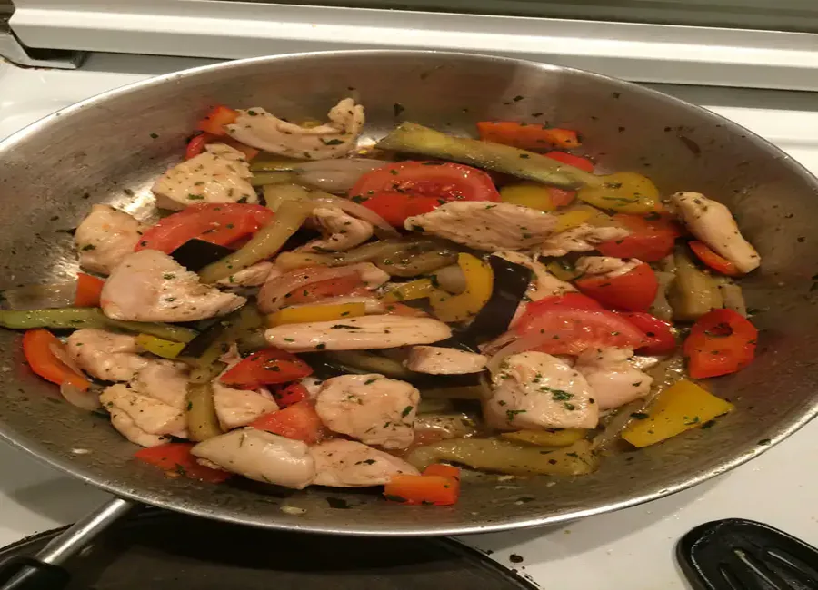Poulet au wok aux légumes du soleil