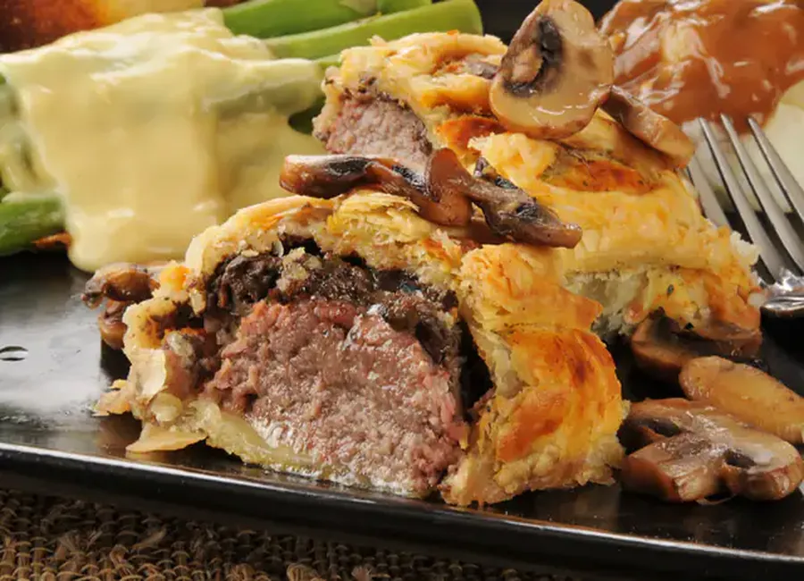 Filet mignon aux champignons en croûte
