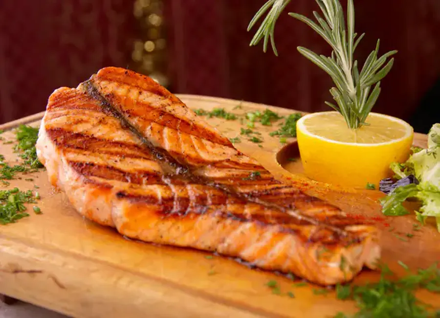 Saumon à la plancha et ses petits légumes