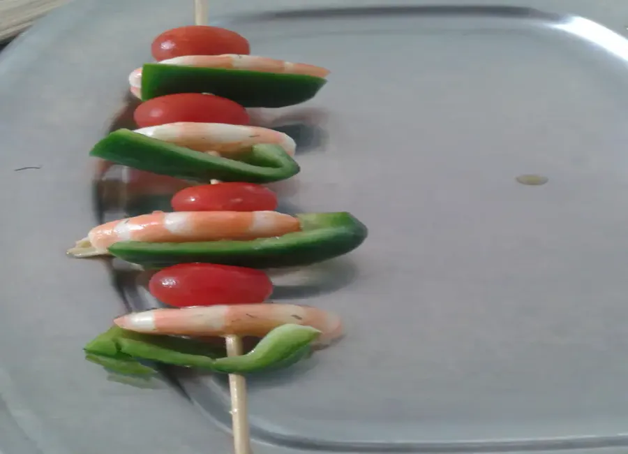 Brochette de crevettes grillées aux herbes