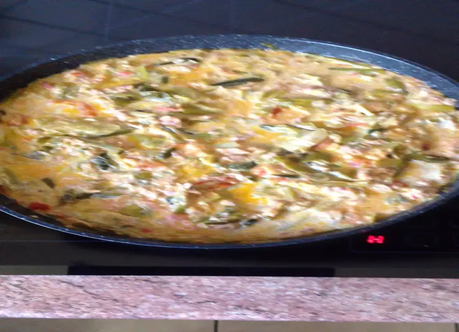 Compotée de poireaux, tomates, thon