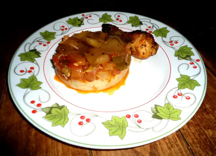 Pyramide de couscous au poulet
