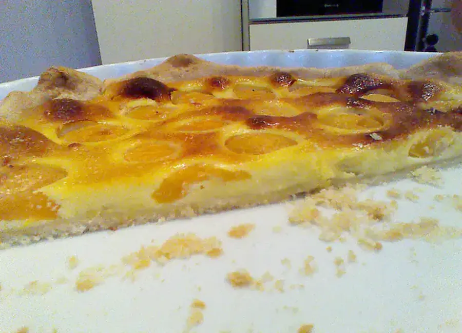 Tarte aux nèfles et à la fleur d'oranger