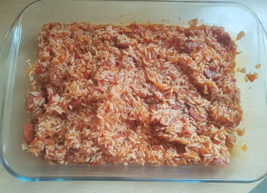 Riz au chorizo et à la tomate