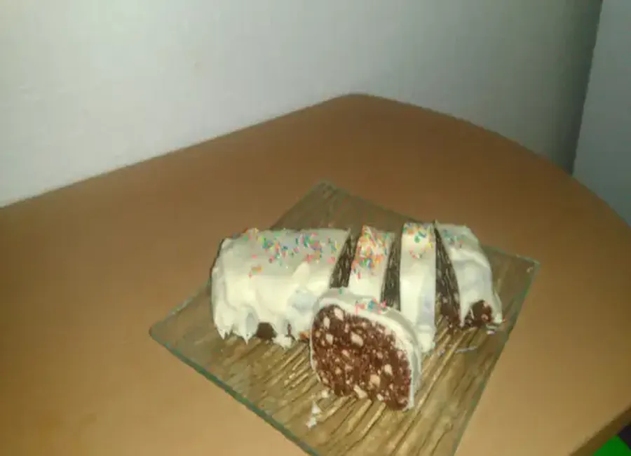 Bûche aux petits-beurre et au chocolat