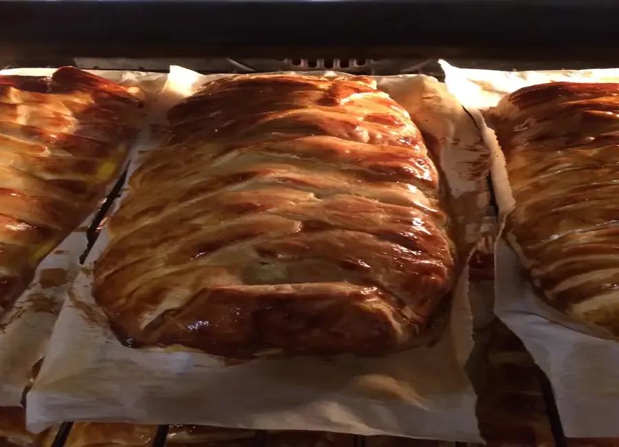 Saucisse de morteau en brioche