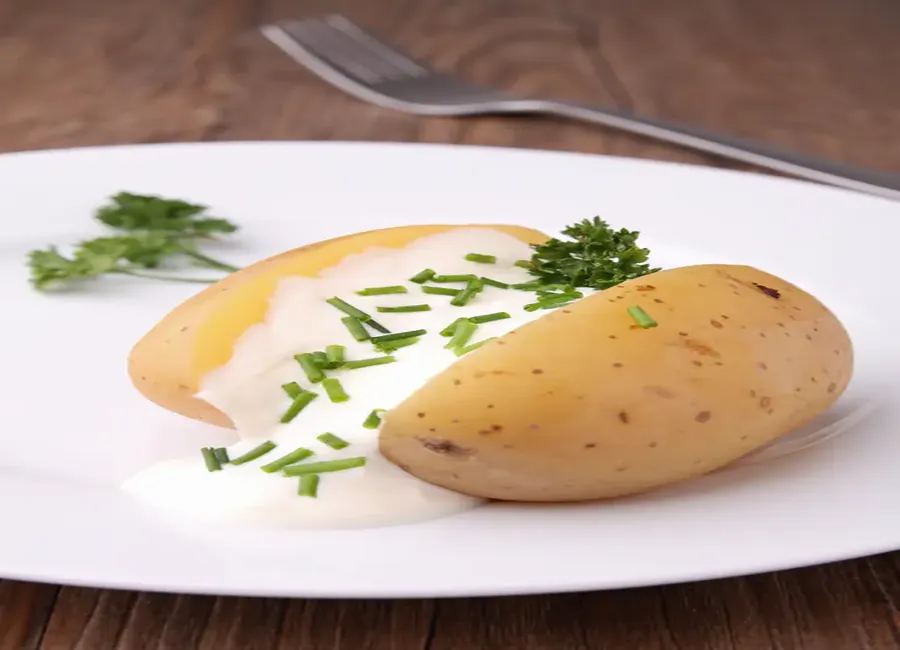 Pommes de terre sauce crème ciboulette