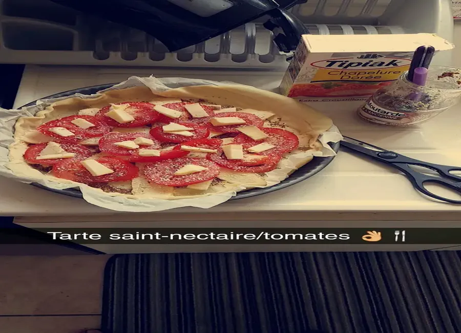 Tarte au saint nectaire facile