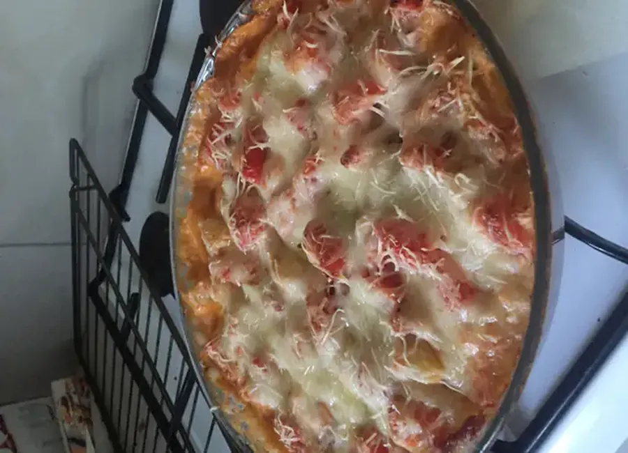 Gratin de chou-fleur à la tomate et aux lardons