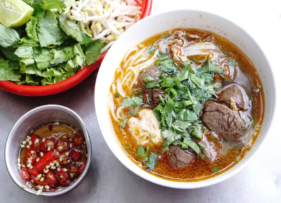 Boeuf aux vermicelles comme au laos (bo bun)