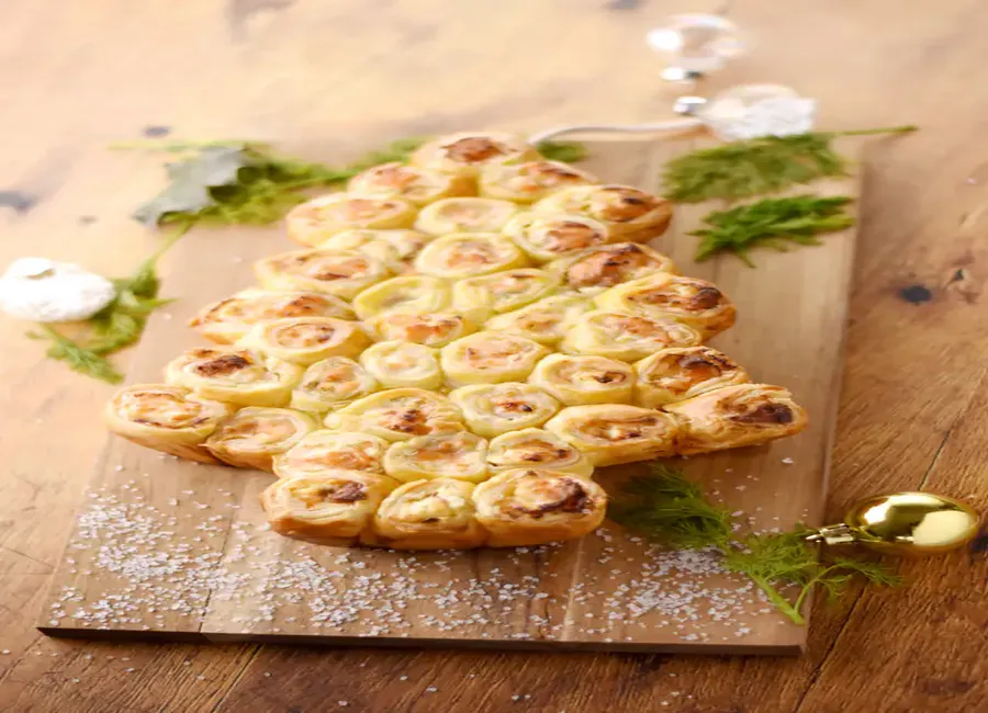 Feuilleté saumon aneth fromage frais (en forme de sapin)